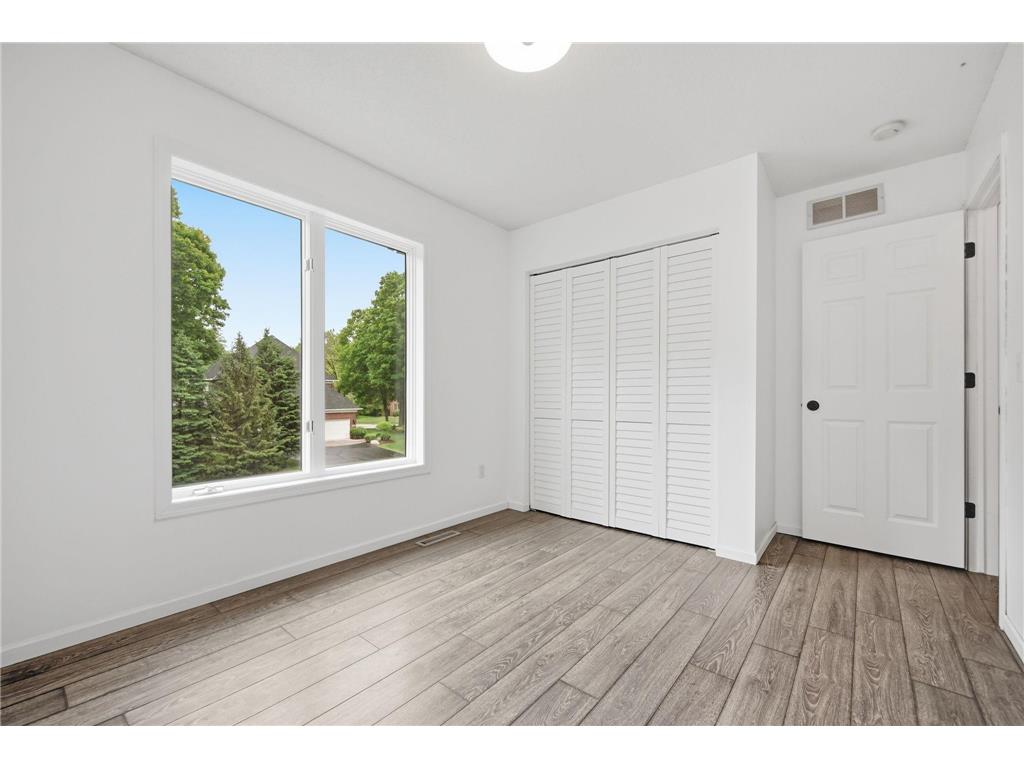 2037 Boulder Road Chanhassen MN 55317 7068440 image20