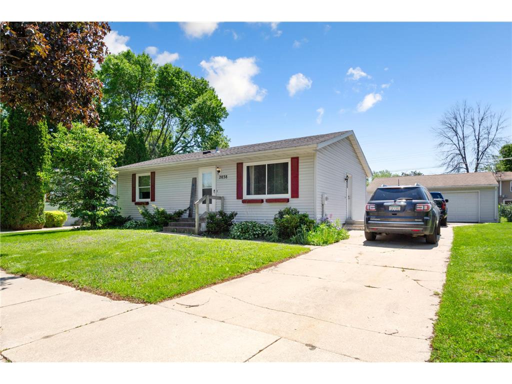 2038 44th Street NW Rochester MN 55901 7080419 image1