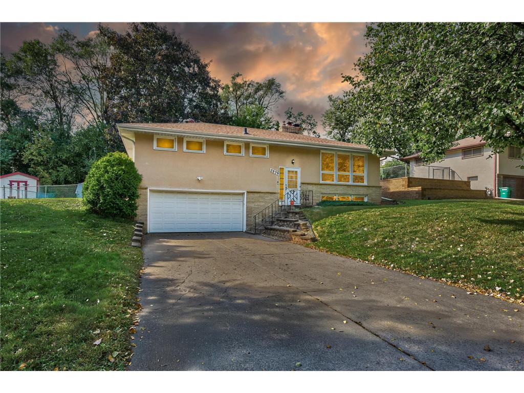 2039 Marion Street Roseville MN 55113 6799409 image1