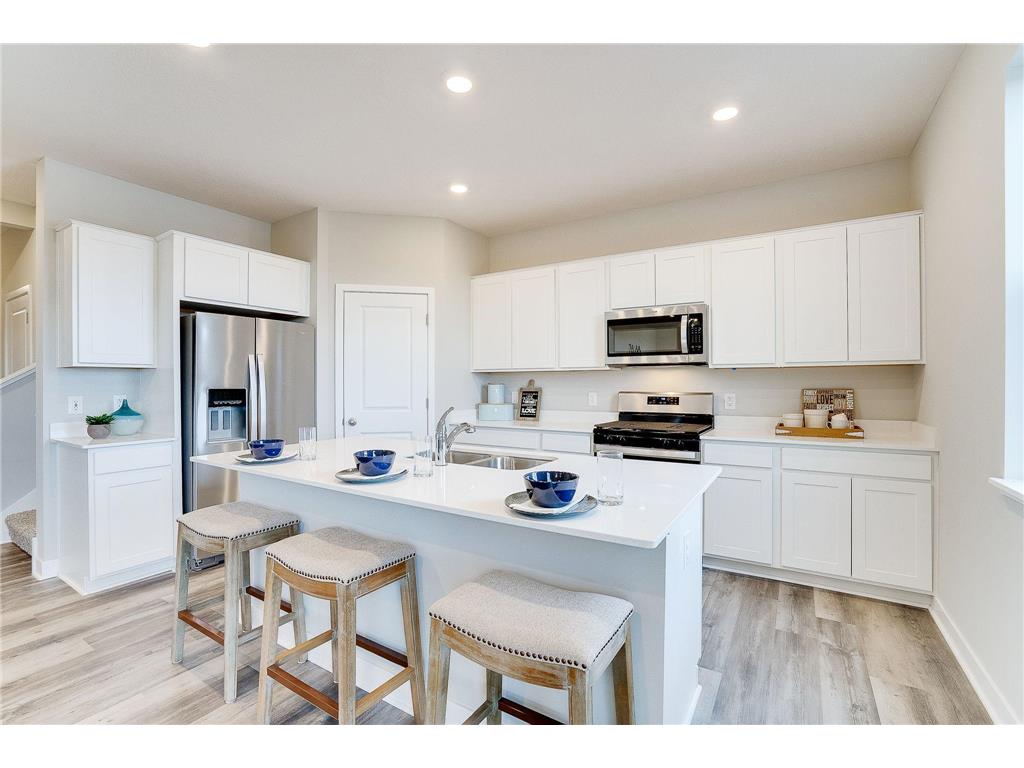 2039 Rainier Drive Shakopee MN 55379 6702381 image1