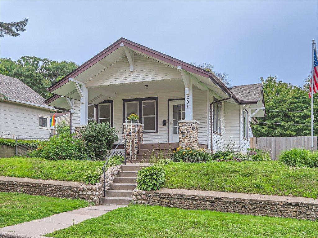 204 15th Avenue S South Saint Paul MN 55075 6394353 image1