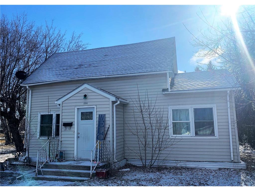 204 2nd Avenue SE Roseau MN 56751 6824185 image1