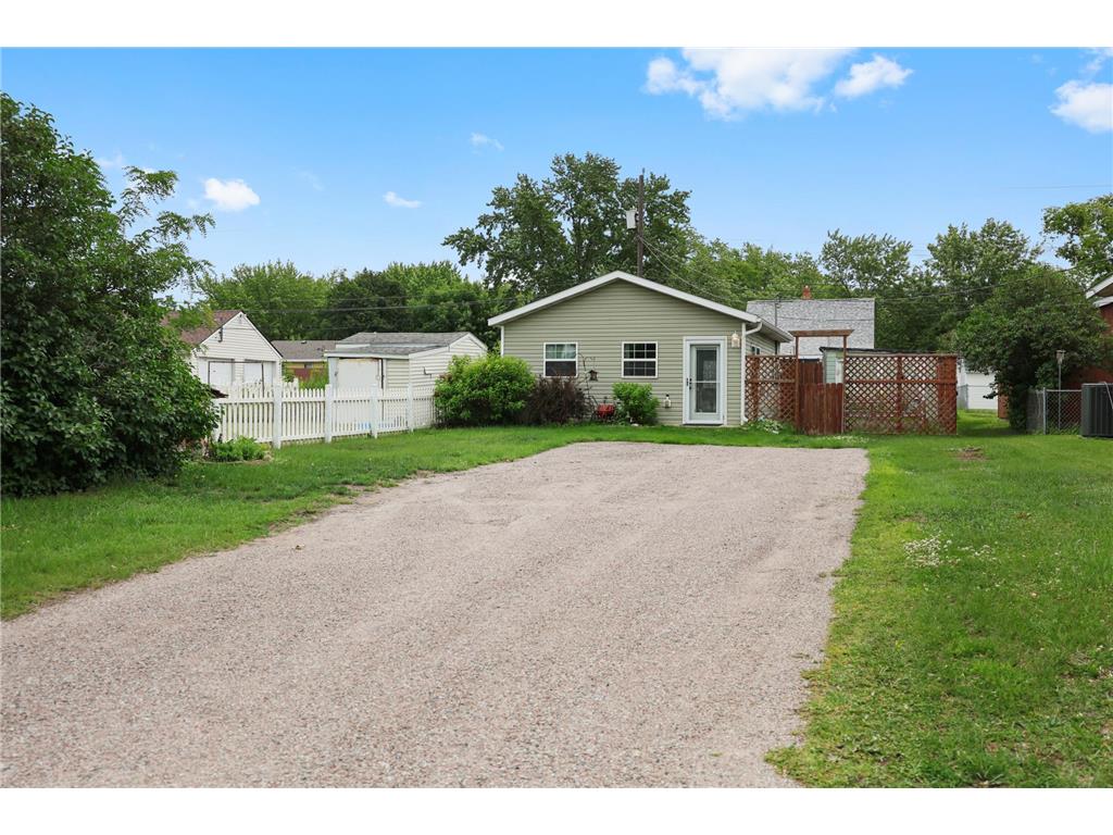 204 37th Avenue N Saint Cloud MN 56303 7103971 image2