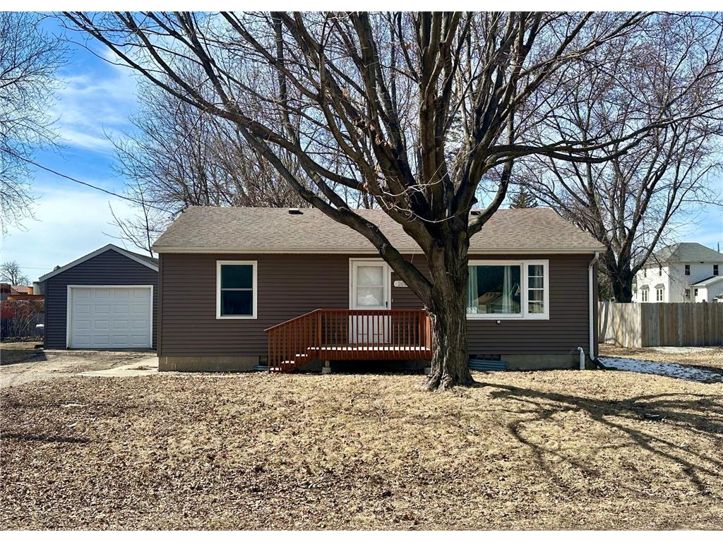 204 3rd Avenue Freeborn MN 56032 6690434 image1