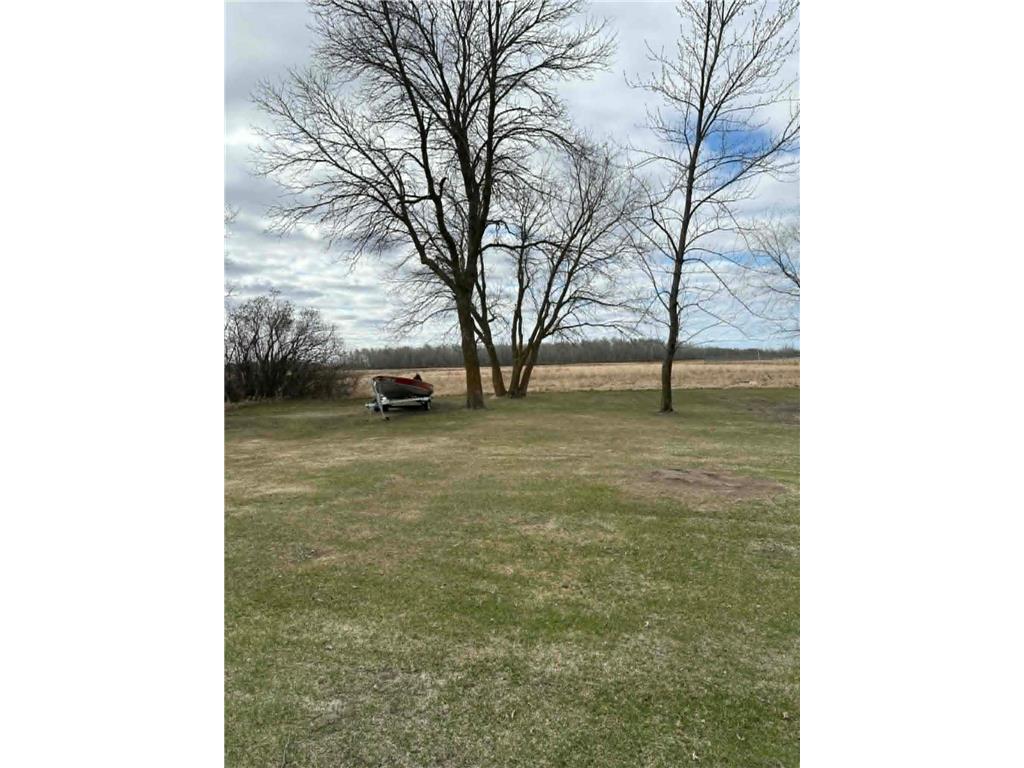 204 5th Street E Lancaster MN 56735 7068484 image4