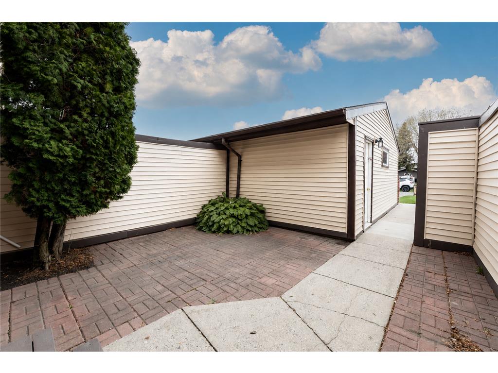 204 5th Street NW West Fargo ND 58078 7104662 image3
