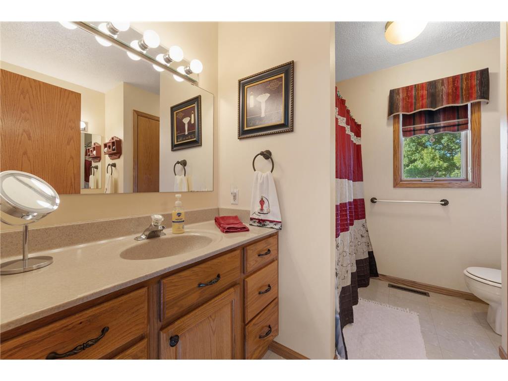 204 Allen Lane Faribault MN 55021 7093318 image22