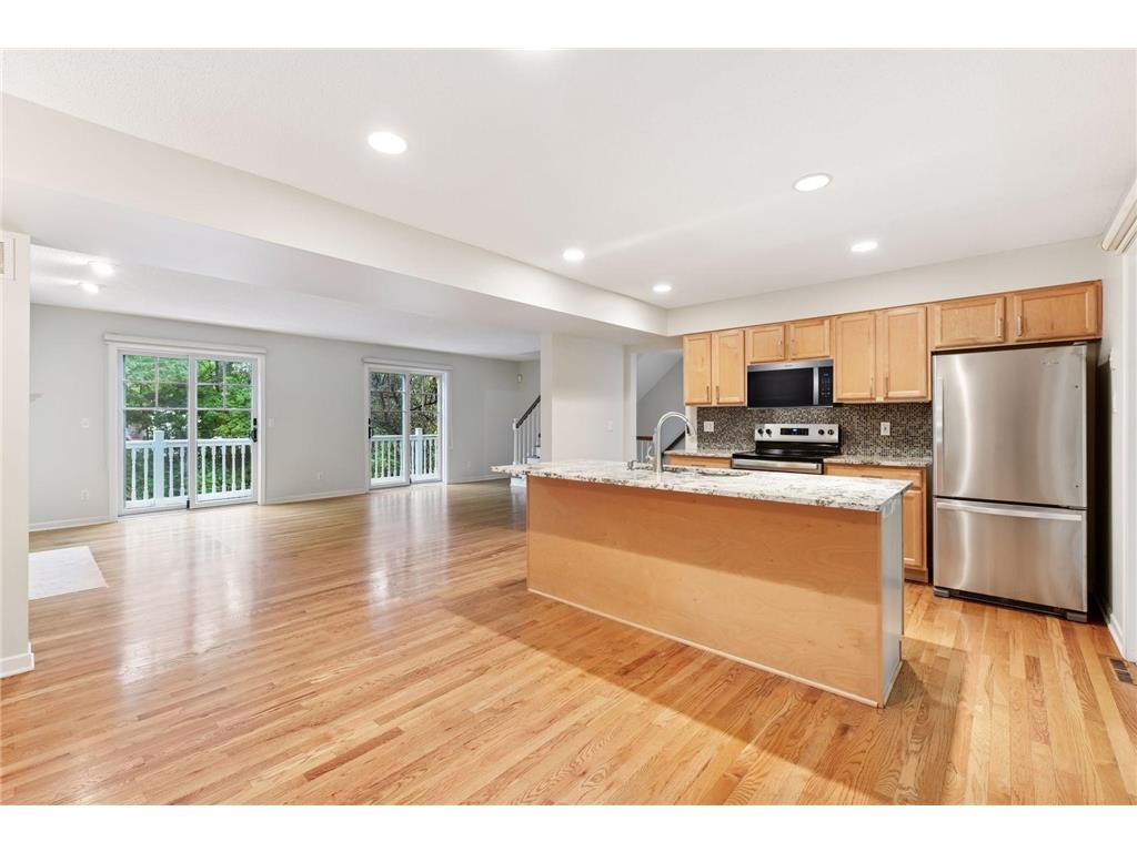 204 Central Avenue S Wayzata MN 55391 6826337 image10