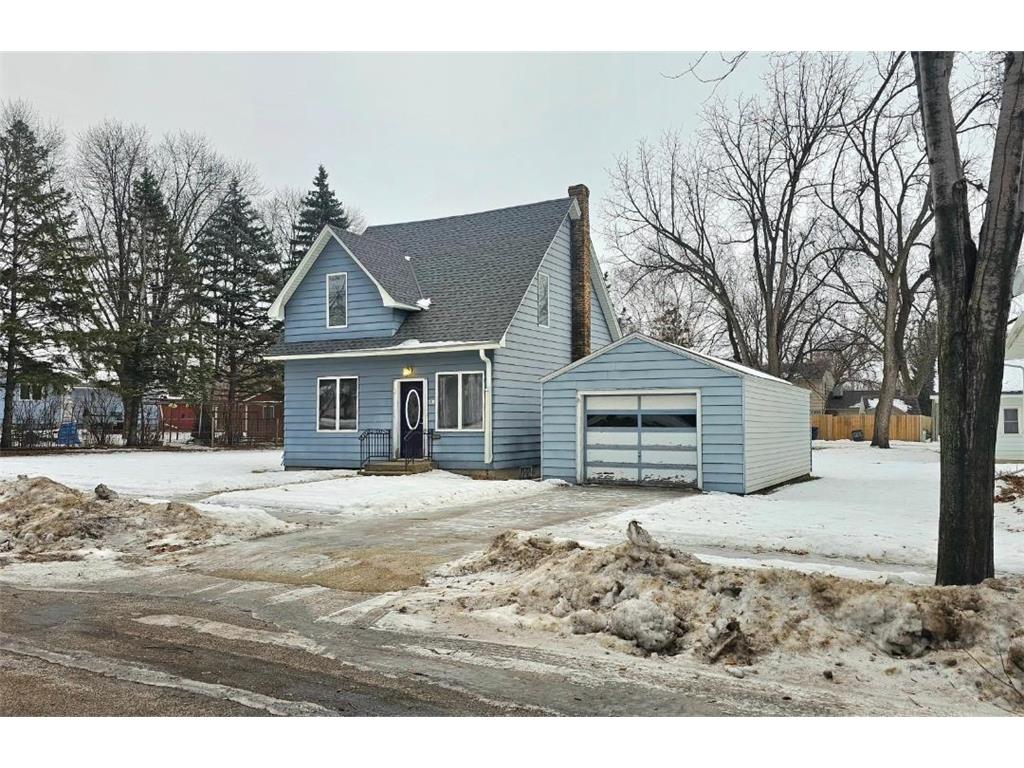 204 E 1st Street Morris MN 56267 7003071 image1