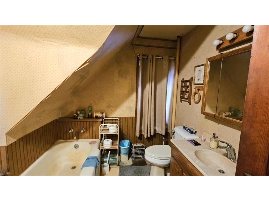 204 E 1st Street Morris MN 56267 7003071 image11
