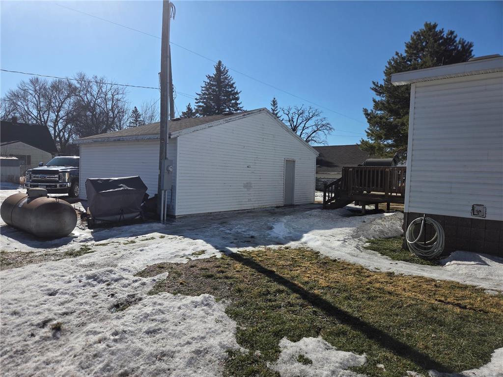 204 E 4th Street Donnelly MN 56235 7024772 image10