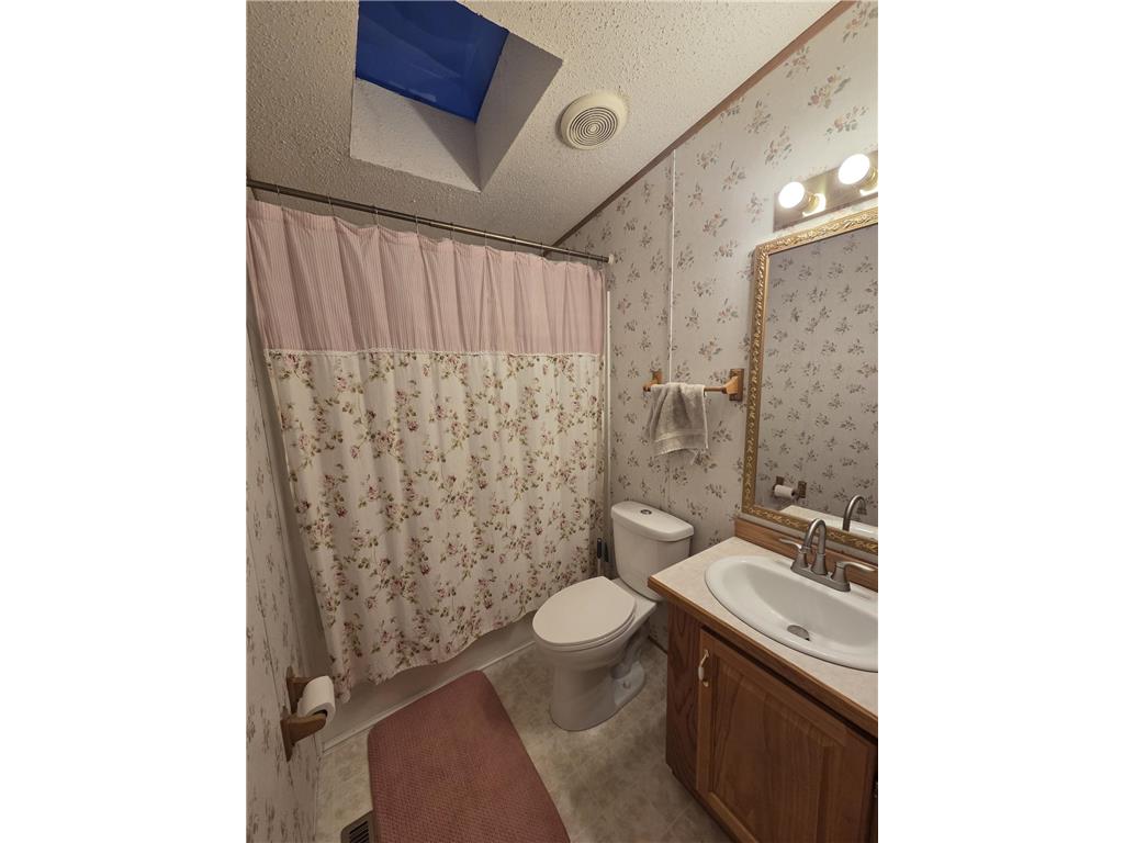 204 E 4th Street Donnelly MN 56235 7024772 image21