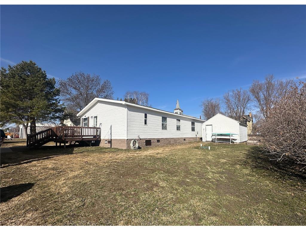 204 E 4th Street Donnelly MN 56235 7024772 image3