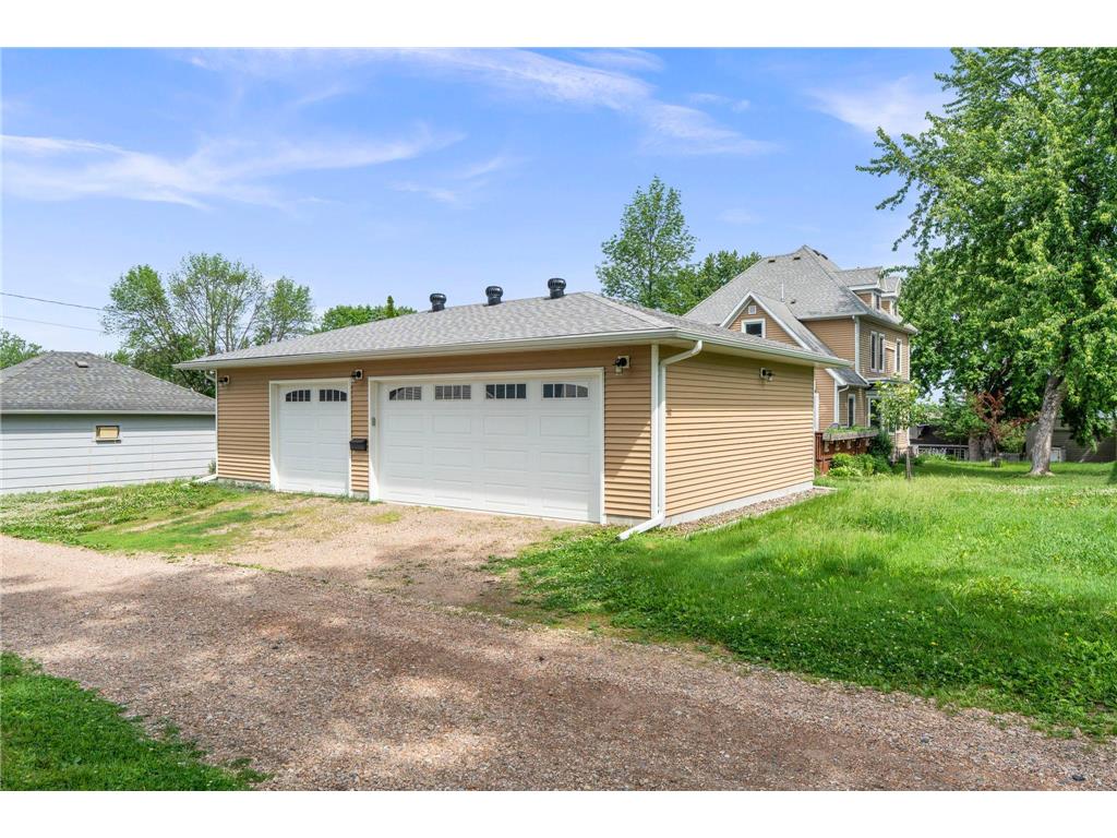 204 Fir Avenue NW Montgomery MN 56069 7083701 image80
