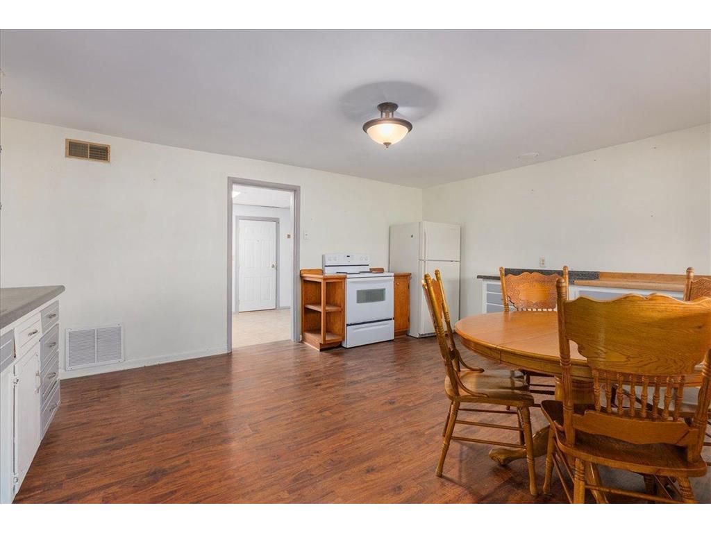 204 Harriman Avenue S Amery WI 54001 6796475 image5