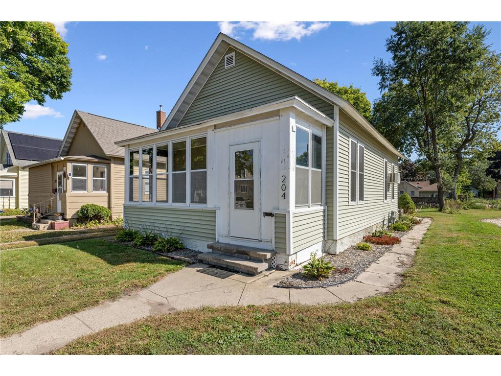 204 Harvester Avenue Winona MN 55987 6801790 image1