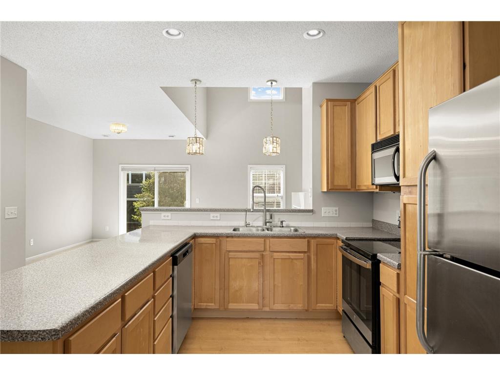 204 Manitoba Lane Little Canada MN 55117 7043736 image15