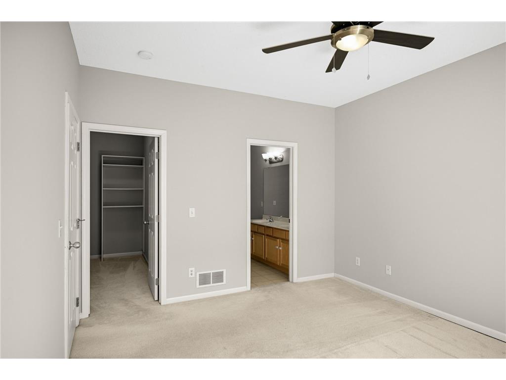 204 Manitoba Lane Little Canada MN 55117 7043736 image23