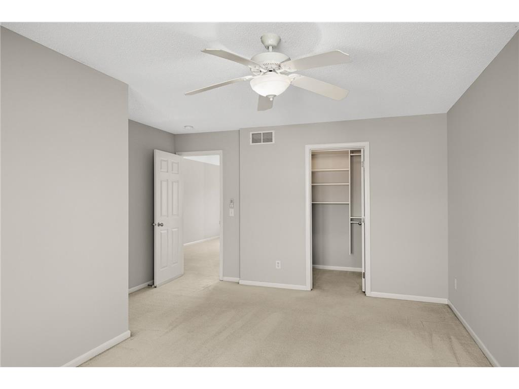 204 Manitoba Lane Little Canada MN 55117 7043736 image32