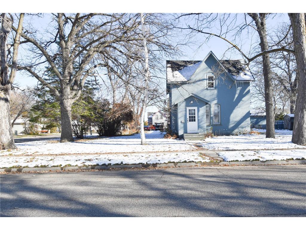 204 Markley Avenue S Thief River Falls MN 56701 6456460 image1