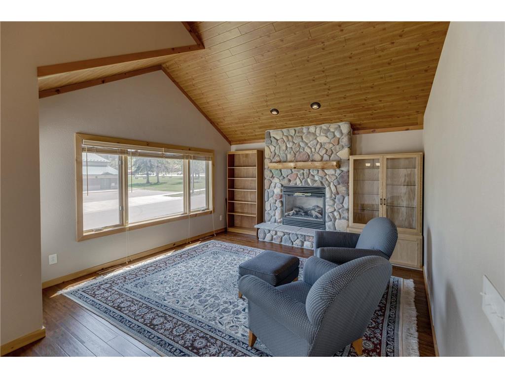 204 N 2nd Street Walker MN 56401 - Leech Lake 7079378 image5