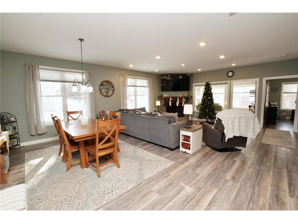 204 Pine Street SW New London MN 56273 6822780 image14