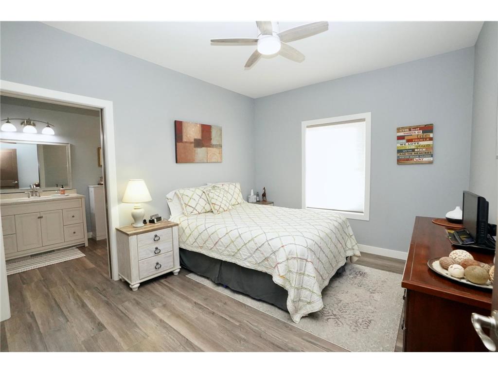 204 Pine Street SW New London MN 56273 6822780 image17