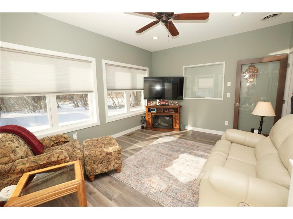 204 Pine Street SW New London MN 56273 6822780 image22