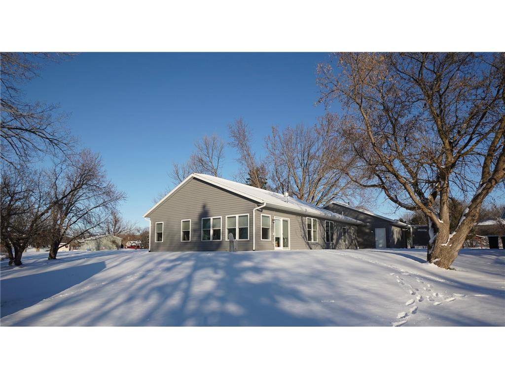 204 Pine Street SW New London MN 56273 6822780 image6