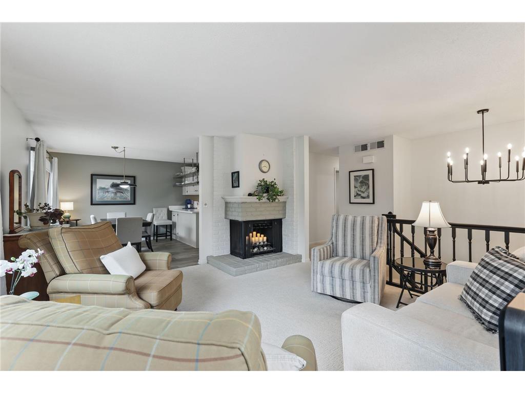 204 River Woods Lane Burnsville MN 55337 6713179 image1