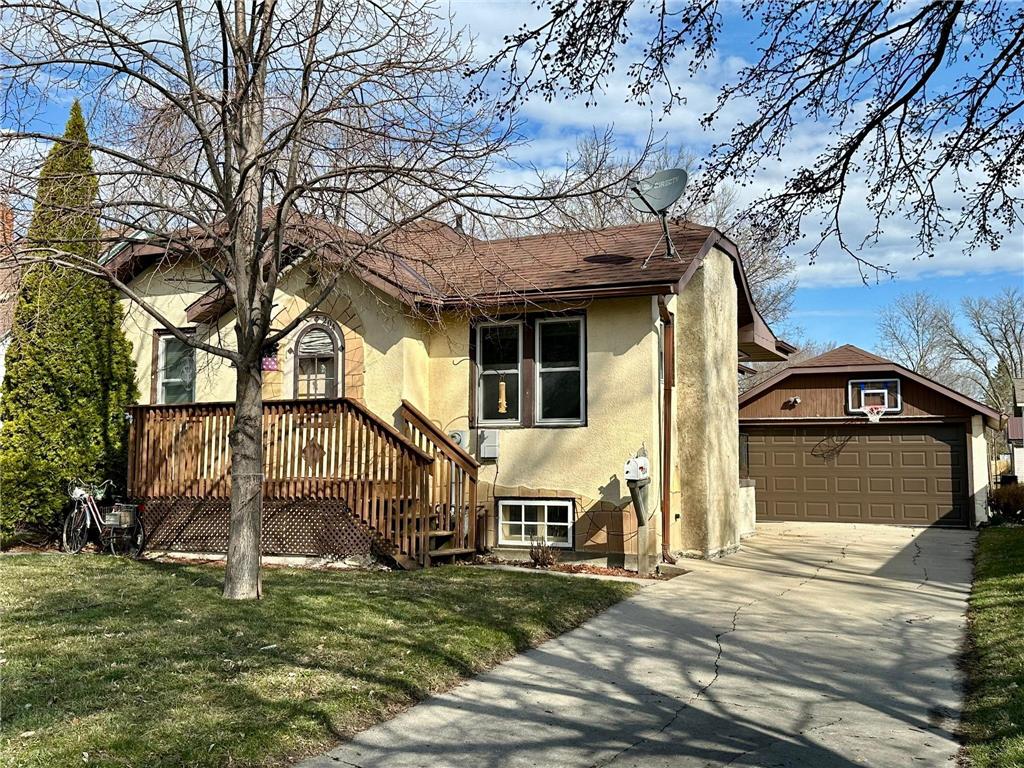 204 Robbins Avenue Willmar MN 56201 6518387 image1