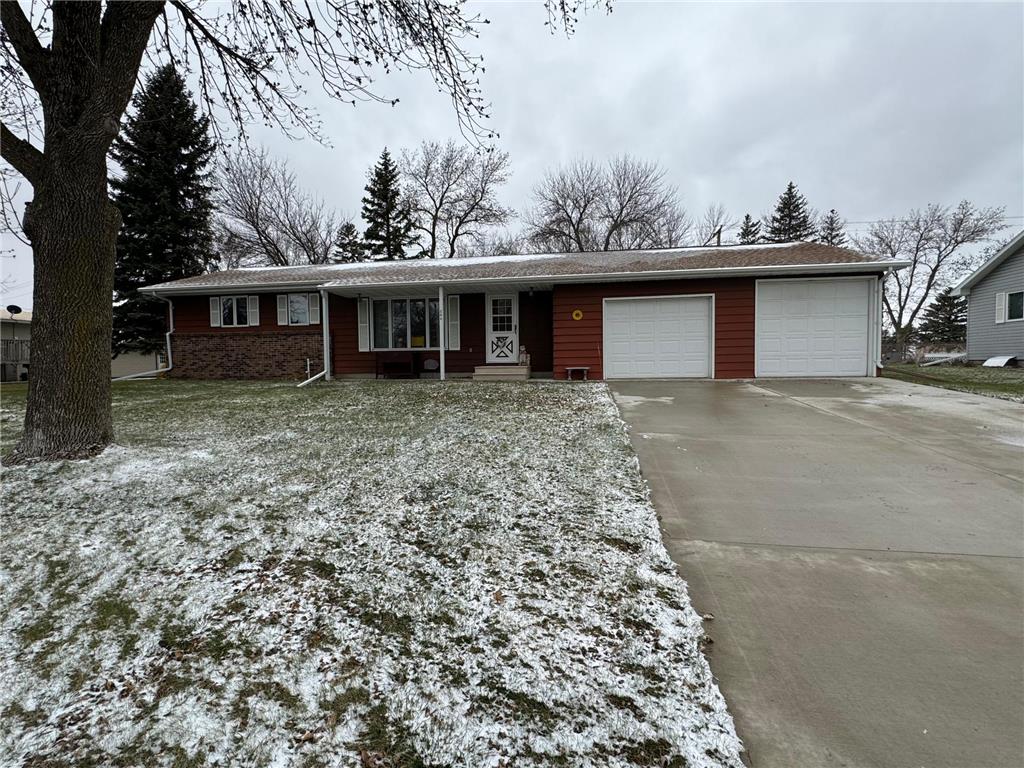 204 S 15th Street Olivia MN 56277 6634009 image1