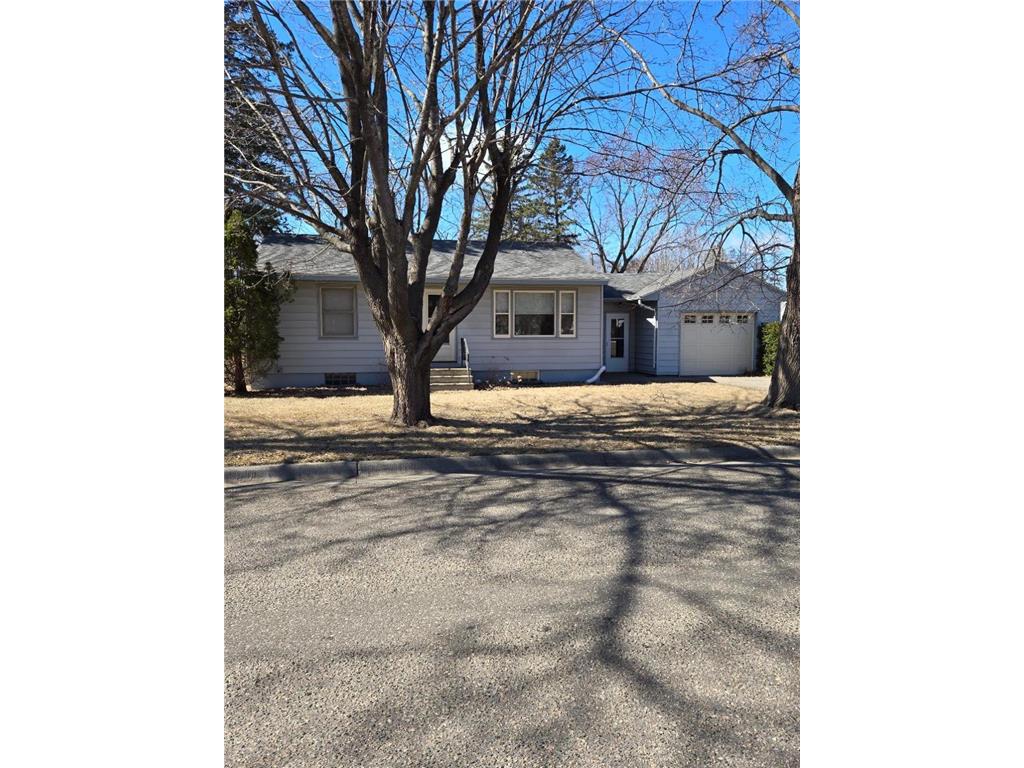 204 S Clayborn Avenue Parkers Prairie MN 56361 6508717 image1