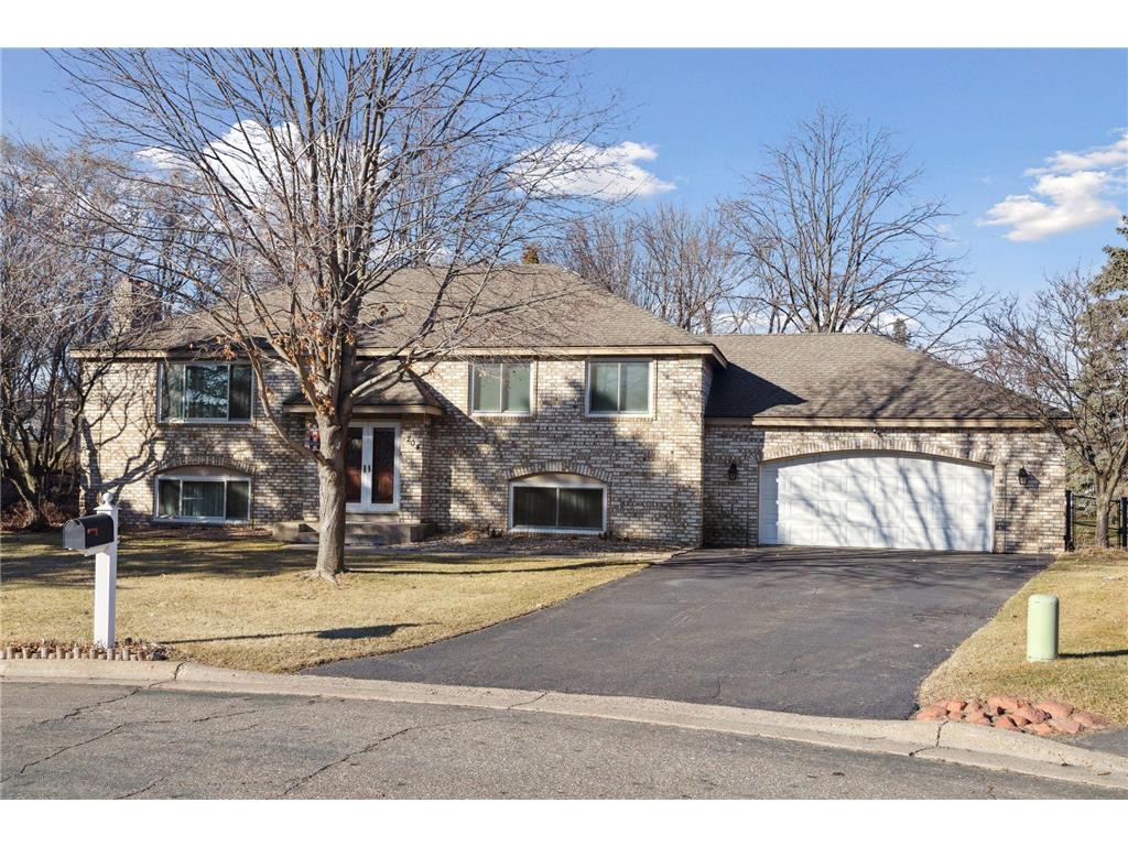 204 Stevens Court Burnsville MN 55306 6479769 image1