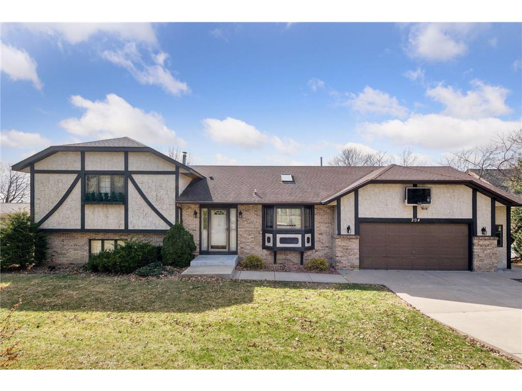 204 Sunset Boulevard Waconia MN 55387 - Burandt 6719367 image1