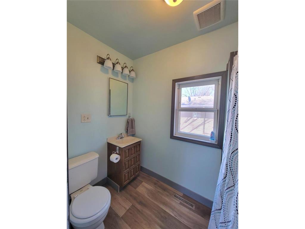 204 W 5th Avenue Lakefield MN 56150 7017256 image13