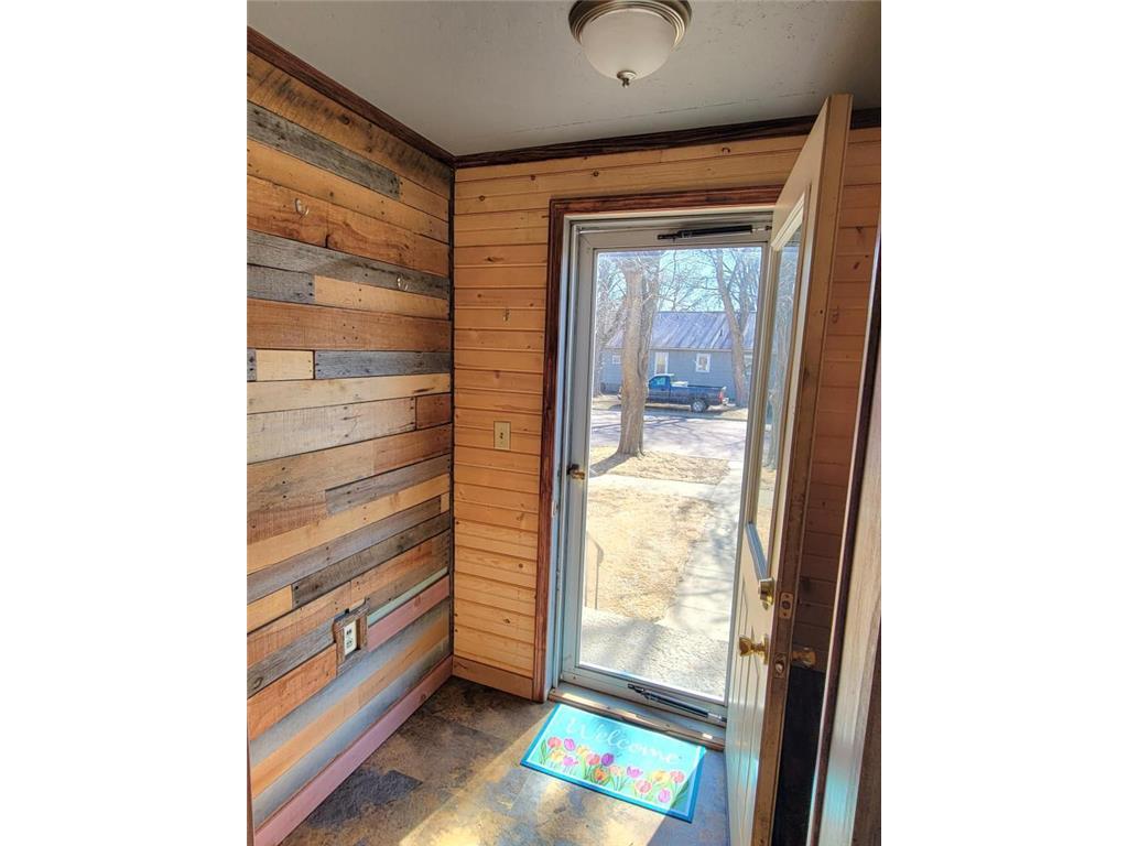 204 W 5th Avenue Lakefield MN 56150 7017256 image3