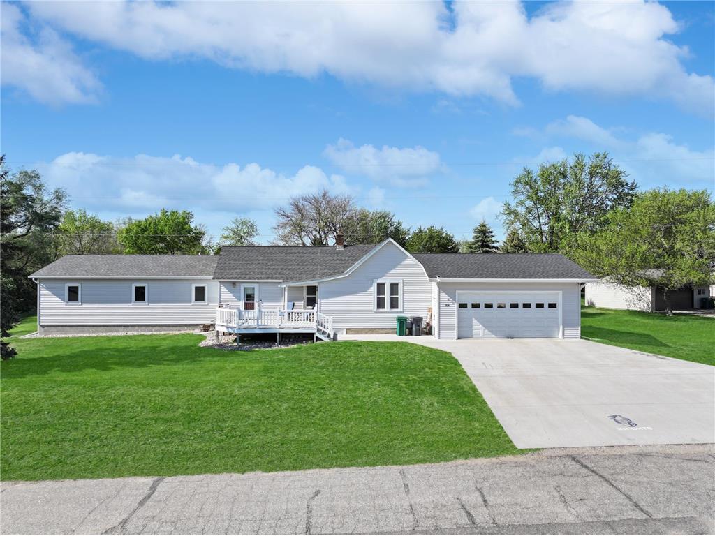 204 W High Street Russell MN 56169 6721168 image1