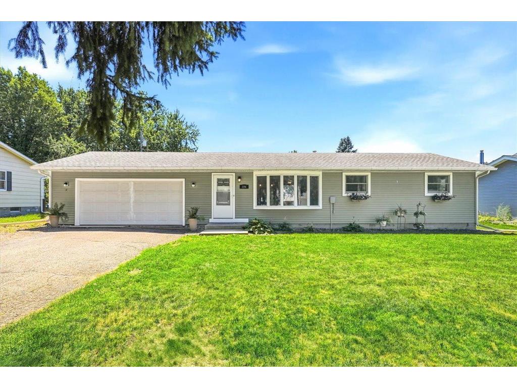 204 W Pine Street Roberts WI 54023 7106574 image1