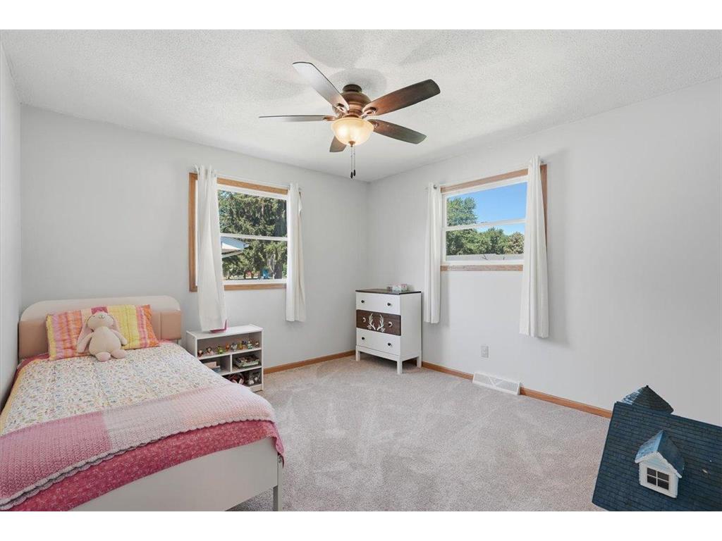 204 W Pine Street Roberts WI 54023 7106574 image12