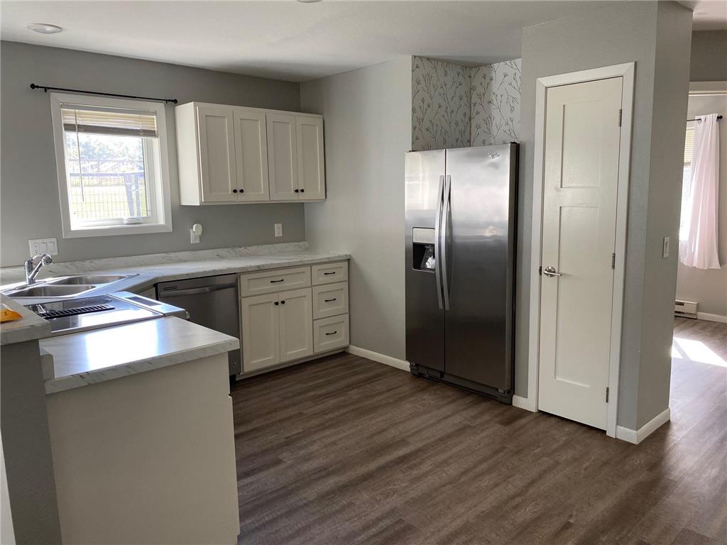 204 W Poplar Avenue #Unit A Badger MN 56714 6817212 image4