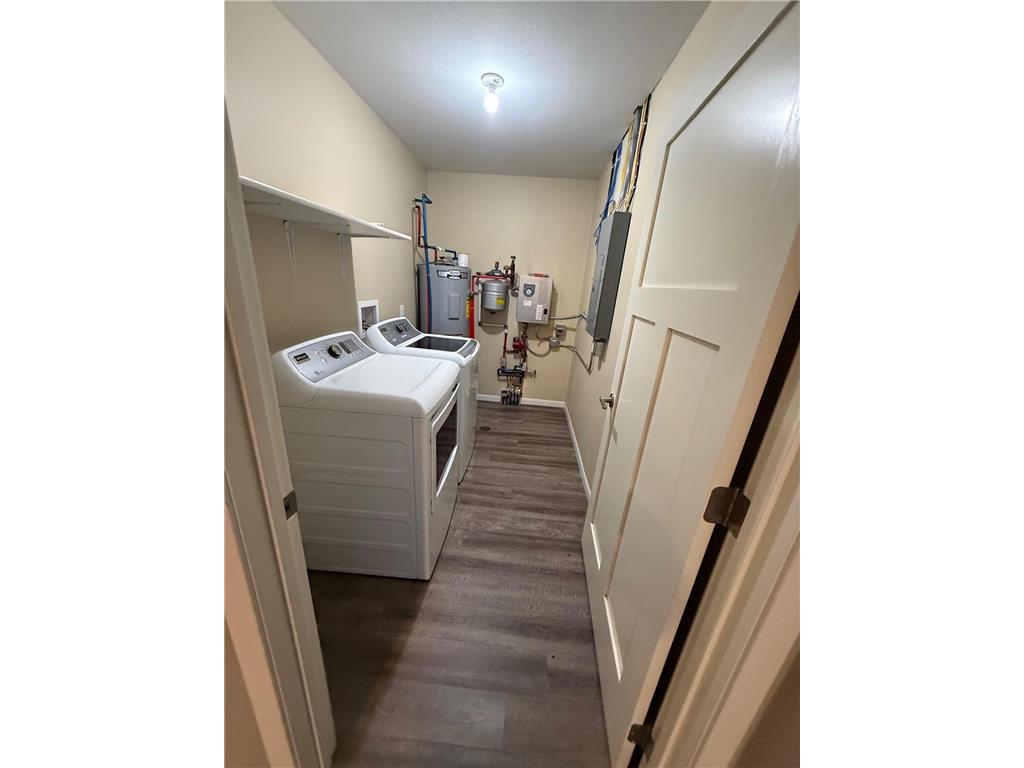 204 W Poplar Avenue #Unit A Badger MN 56714 6817212 image8