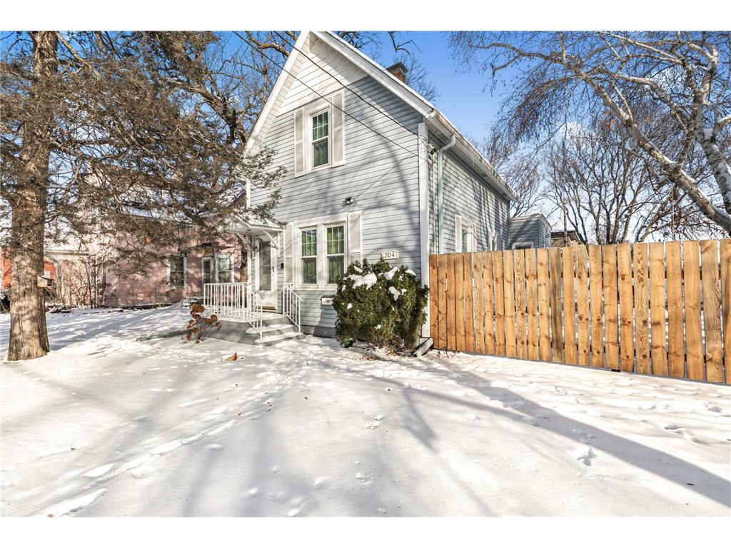 204 Wilson Avenue NE Saint Cloud MN 56304 6824526 image1
