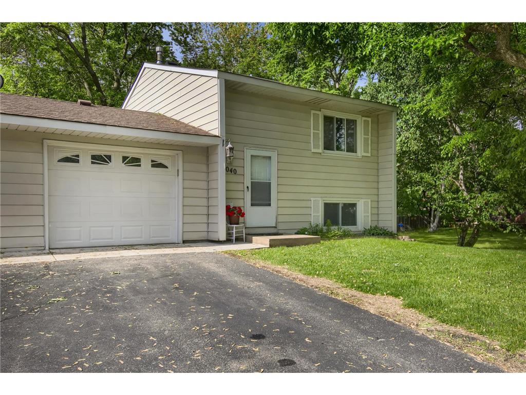 2040 105th Avenue NW Coon Rapids MN 55433 6204453 image1