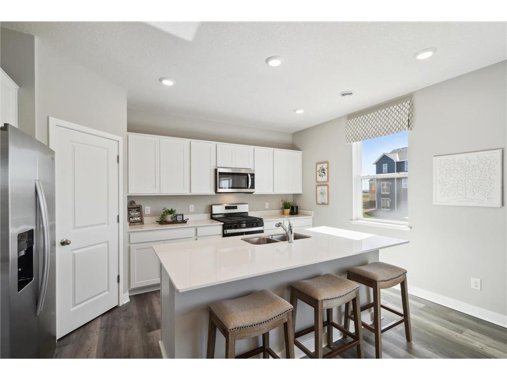 2040 Aquarius Drive Shakopee MN 55379 6657995 image1