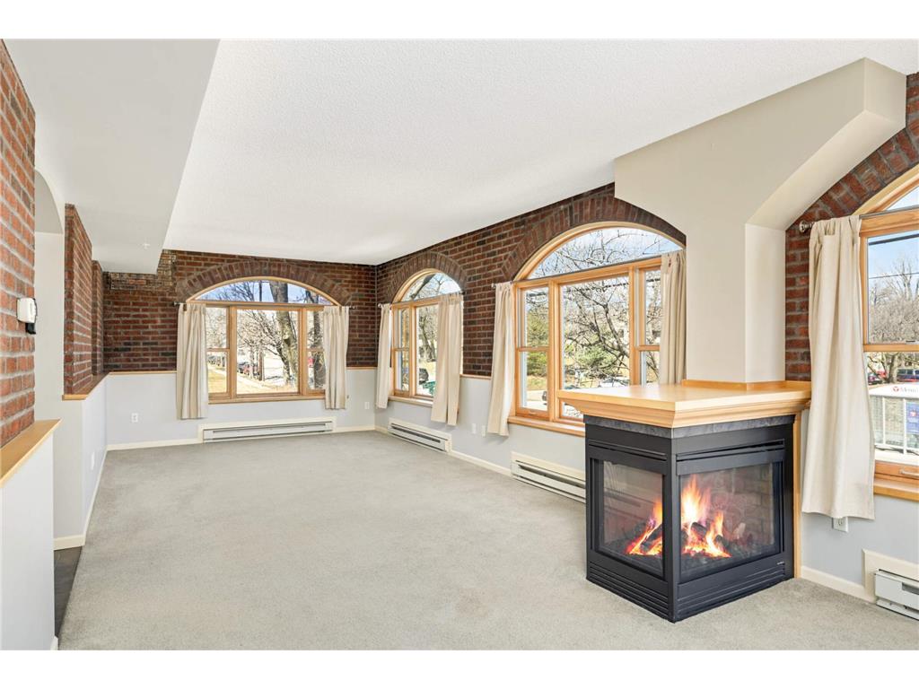 2040 Como Avenue #201 Saint Paul MN 55108 6513453 image1