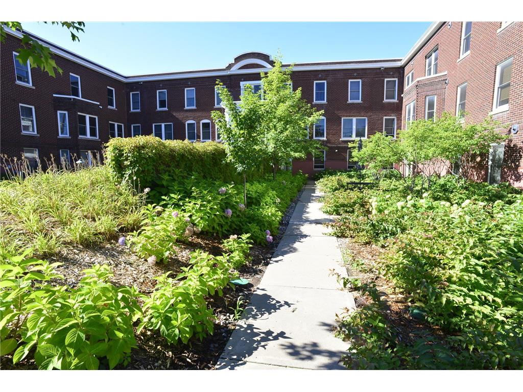 2040 Como Avenue #202 Saint Paul MN 55108 7036433 image2