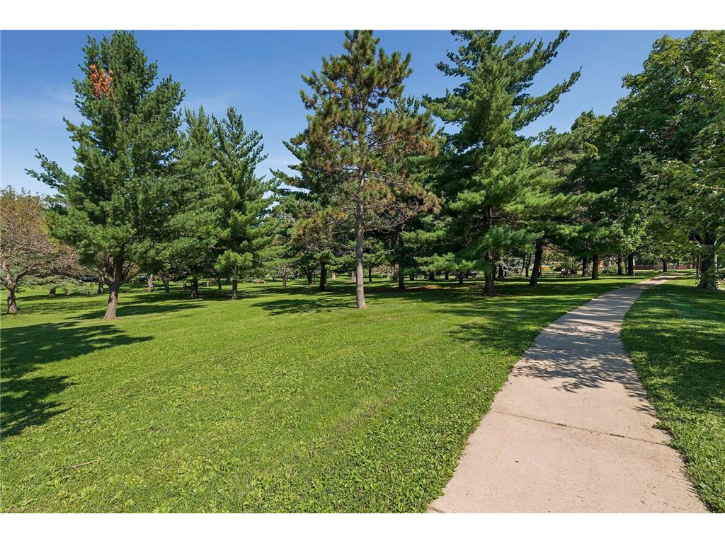 2040 Como Avenue #202 Saint Paul MN 55108 7036433 image32