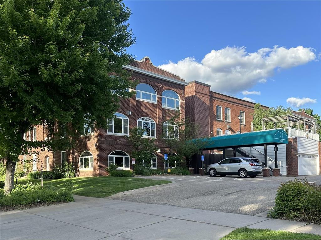 2040 Como Avenue #301 Saint Paul MN 55108 6545466 image1