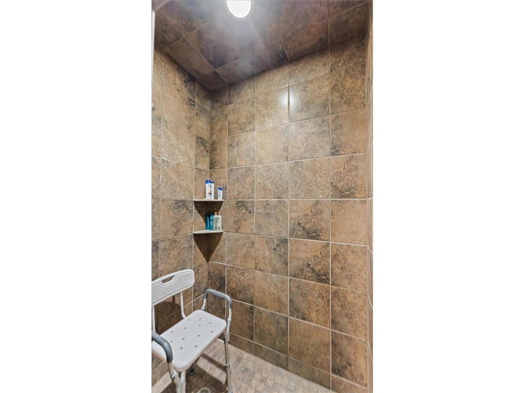 2040 Fairview Beach Road NE Alexandria MN 56308 6754090 image23